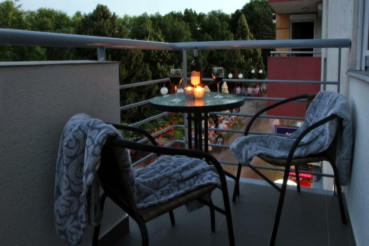 Aqua City Apartman Hajduszoboszlo Exterior photo